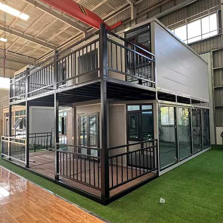 Two-story double-wing folding house